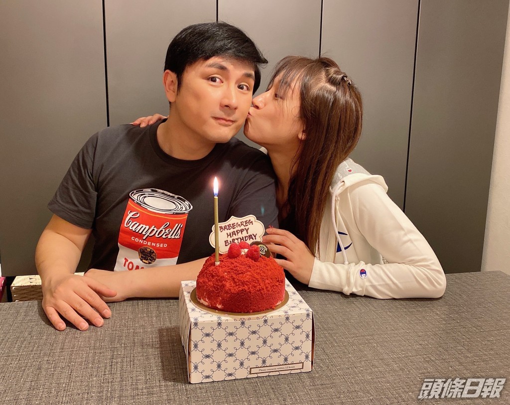 李泳豪非常愛錫老婆，不時在社交網放閃光彈。